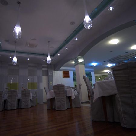 Hotel Ðakovo Bagian luar foto