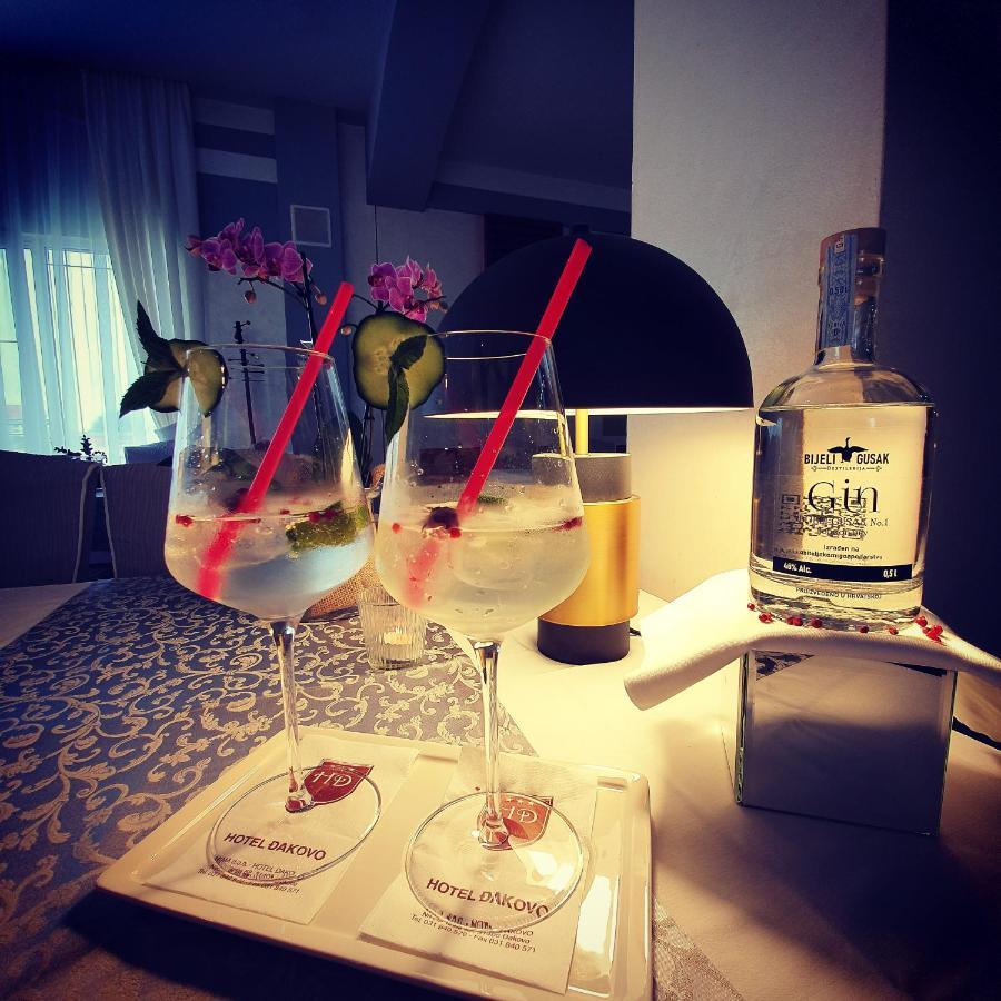 Hotel Ðakovo Bagian luar foto