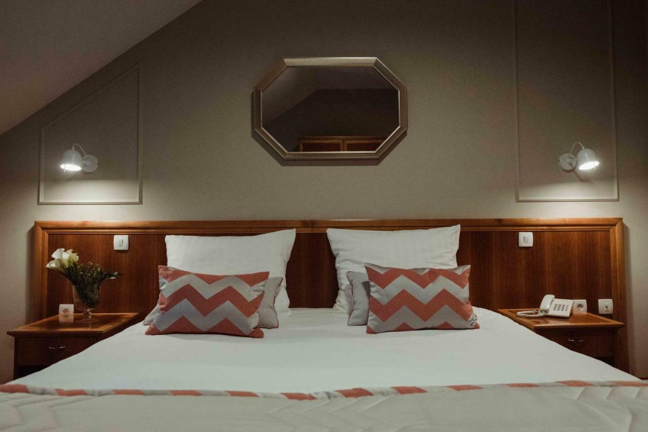 Hotel Ðakovo Bagian luar foto